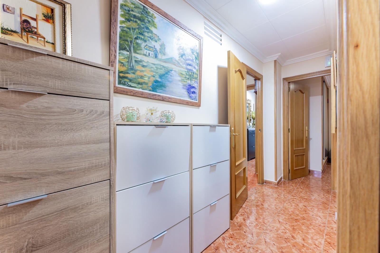 7 bedroom Villa for sale in Turis with pool - € 399,000 (Ref: 9715151)