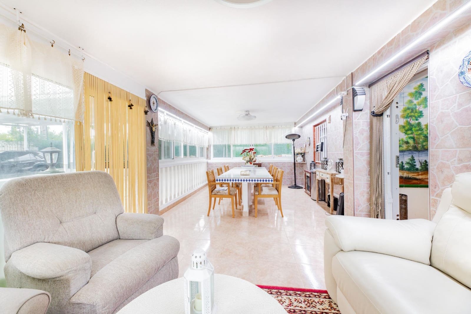 7 bedroom Villa for sale in Turis with pool - € 399,000 (Ref: 9715151)