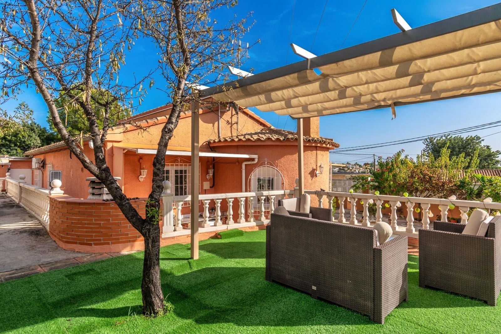 4 bedroom Villa for sale in Calpe / Calp with pool garage - € 535,000 (Ref: 9715159)