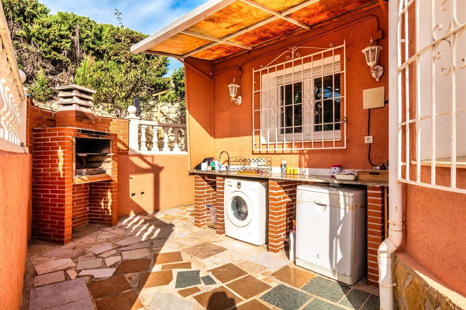 4 bedroom Villa for sale in Calpe / Calp with pool garage - € 535,000 (Ref: 9715159)