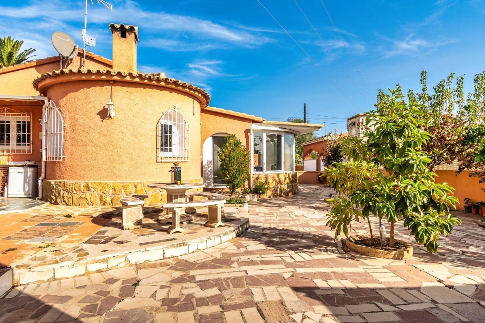 4 bedroom Villa for sale in Calpe / Calp with pool garage - € 535,000 (Ref: 9715159)