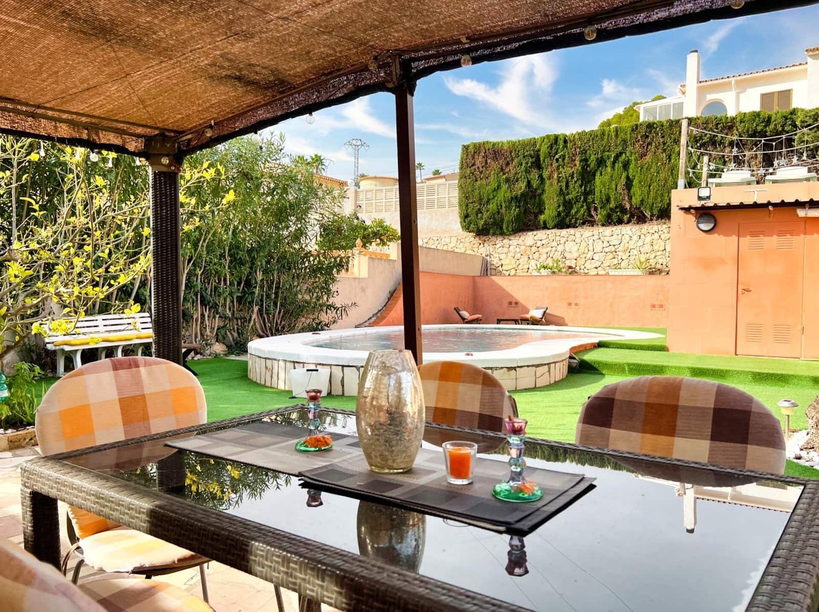 4 bedroom Villa for sale in Calpe / Calp with pool garage - € 535,000 (Ref: 9715159)