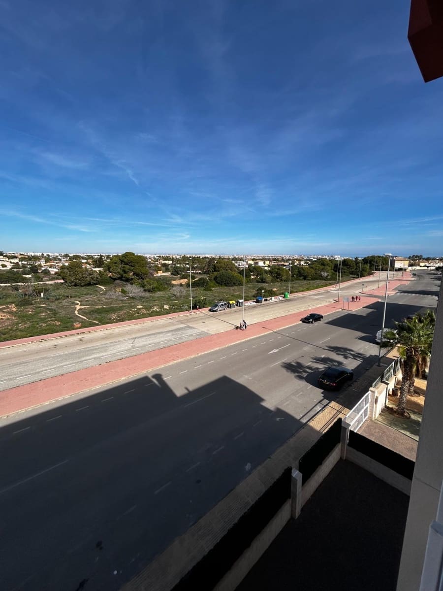 2 soveværelse Penthouse til salg i Orihuela Costa med swimmingpool garage - € 198.500 (Ref: 9739074)
