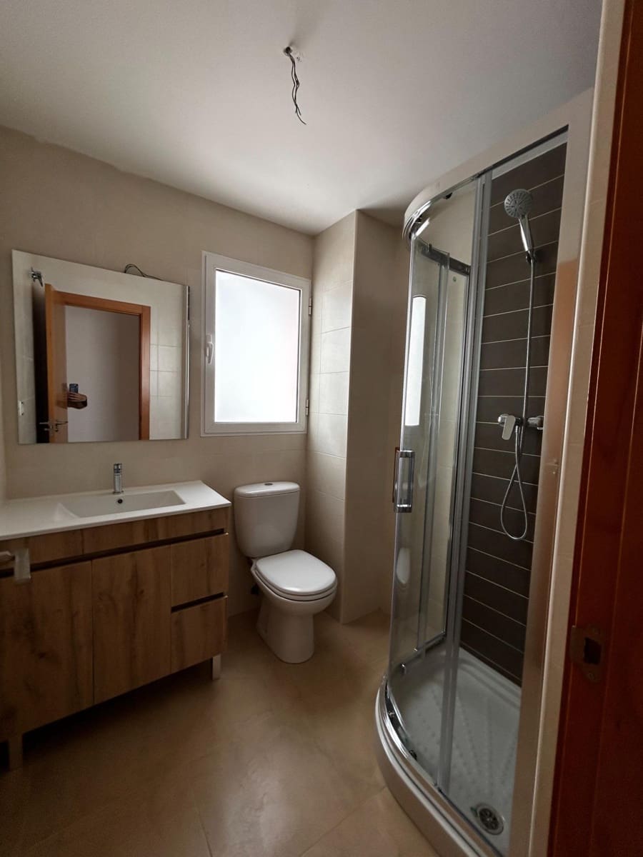 2 bedroom Flat for sale in Orihuela Costa with pool garage - € 187,500 (Ref: 9739075)