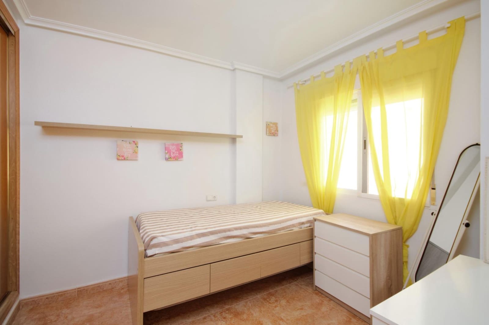 Ático de 2 habitaciones en Pilar de la Horadada en venta - 119.900 € (Ref: 9739076)