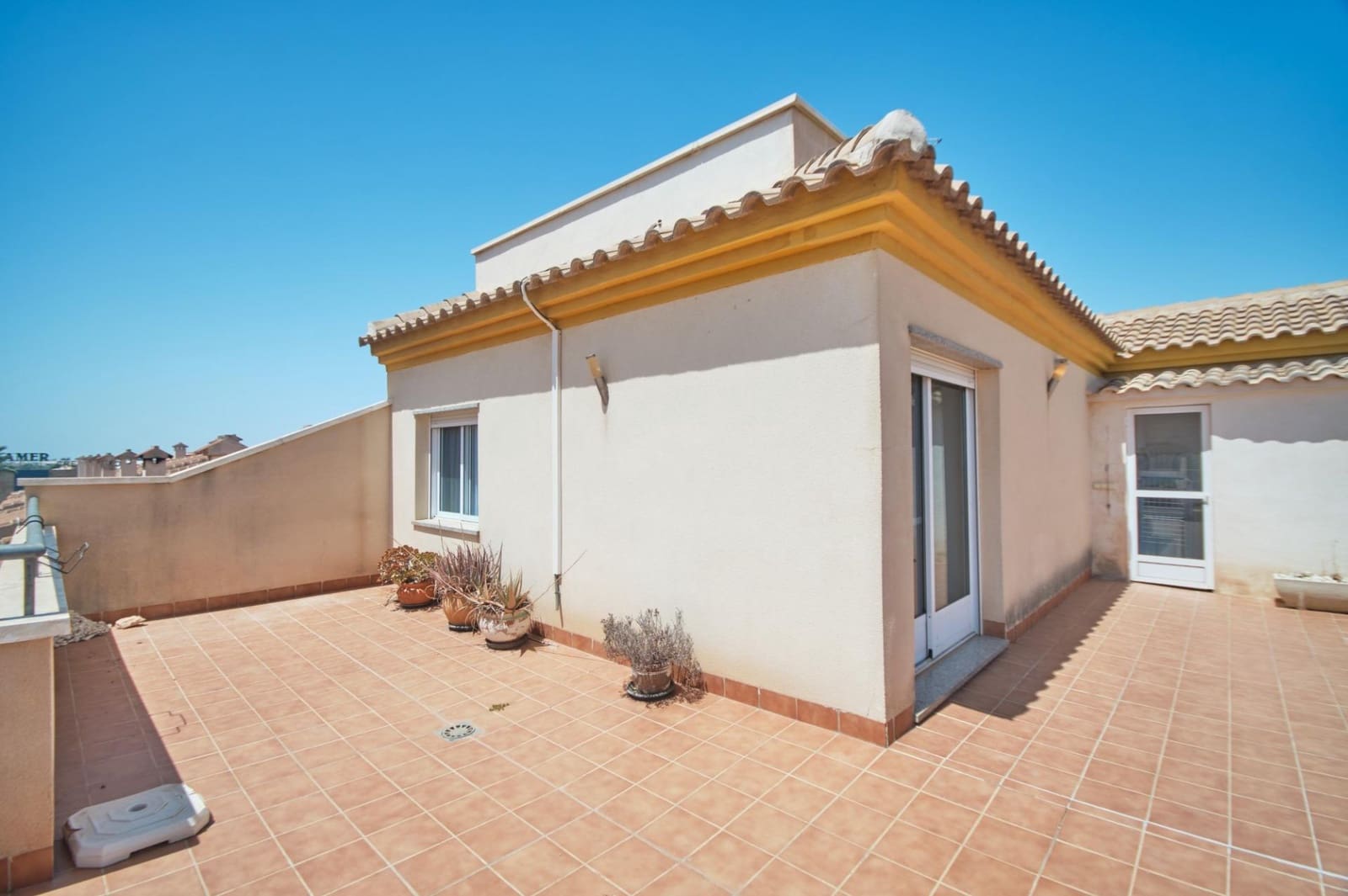 2 bedroom Penthouse for sale in Pilar de la Horadada - € 119,900 (Ref: 9739076)
