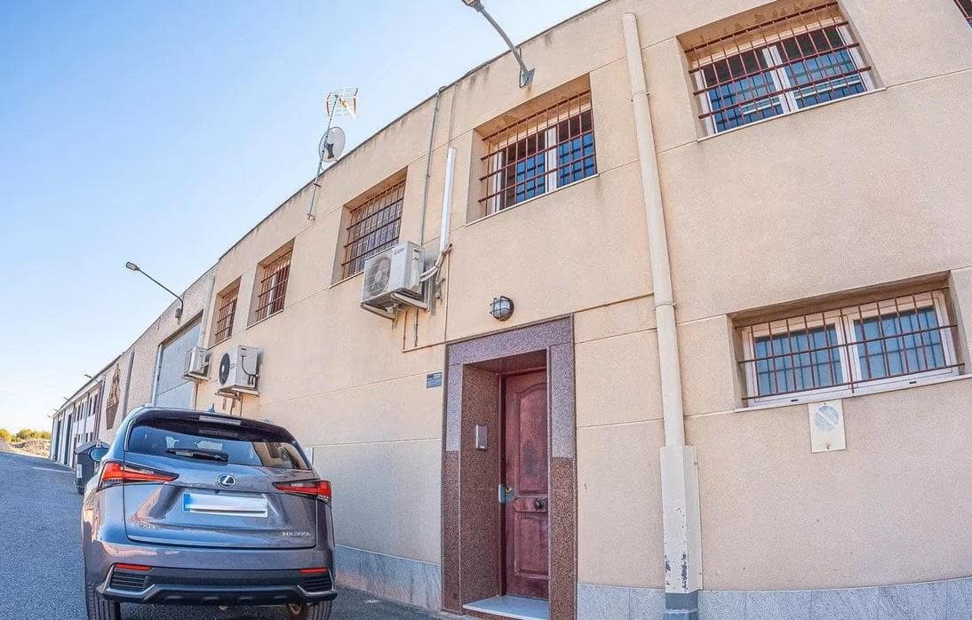 Negocio en Hurchillo en venta - 1.495.000 € (Ref: 9742103)