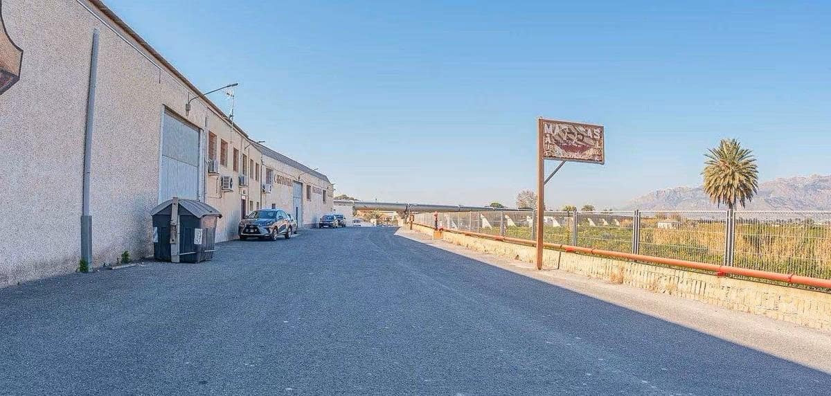 Negocio en Hurchillo en venta - 1.495.000 € (Ref: 9742103)