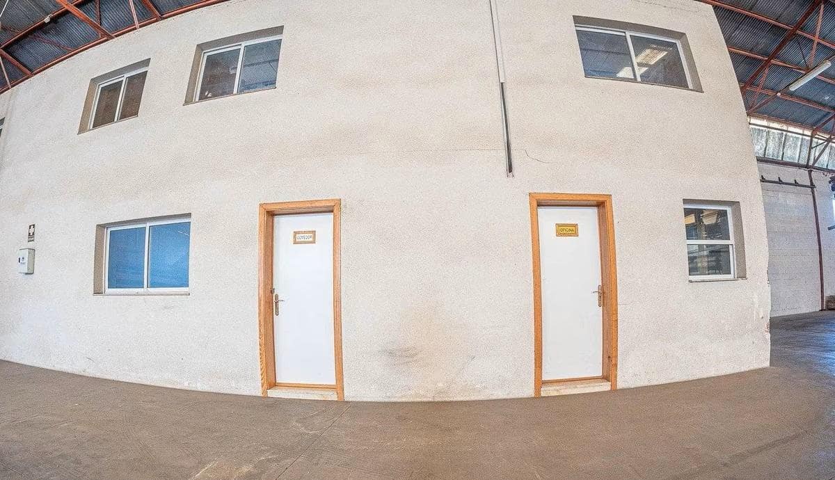 Negocio en Hurchillo en venta - 1.495.000 € (Ref: 9742103)