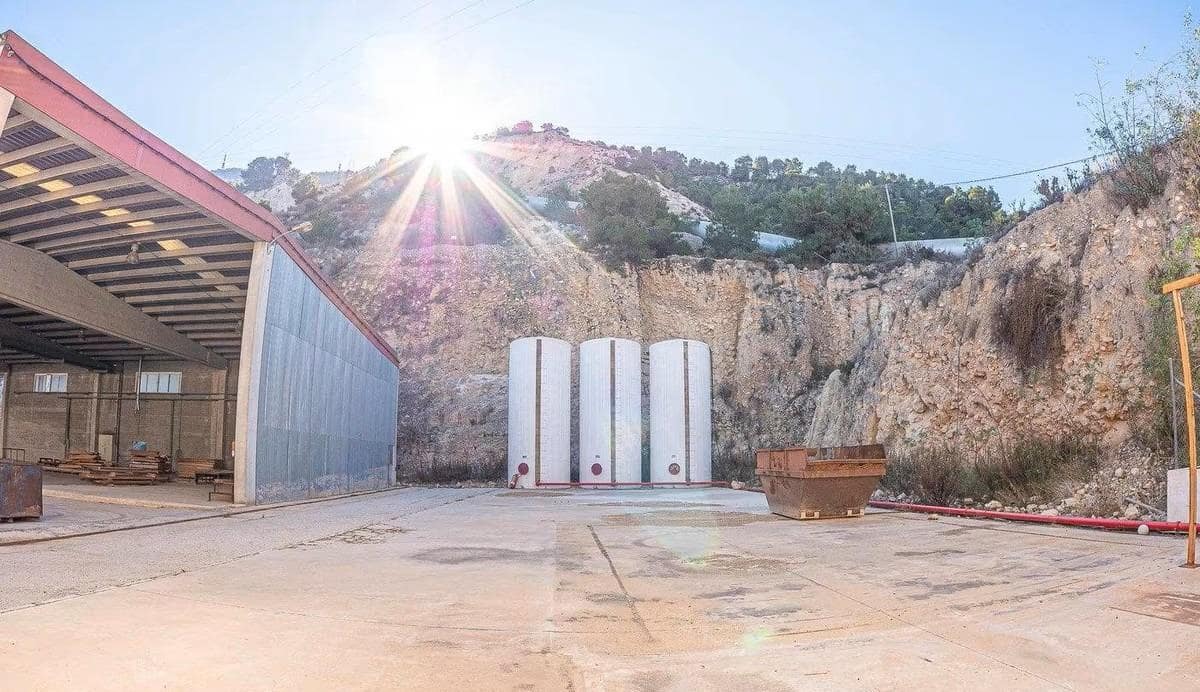 Negocio en Hurchillo en venta - 1.495.000 € (Ref: 9742103)