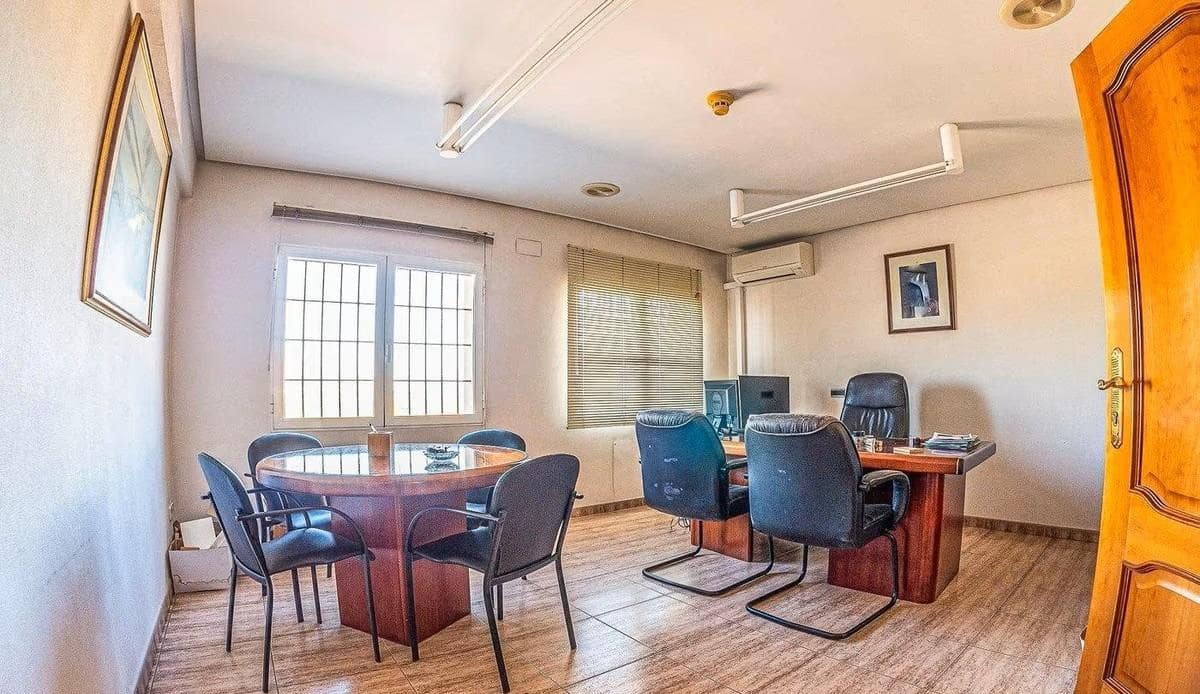 Negocio en Hurchillo en venta - 1.495.000 € (Ref: 9742103)