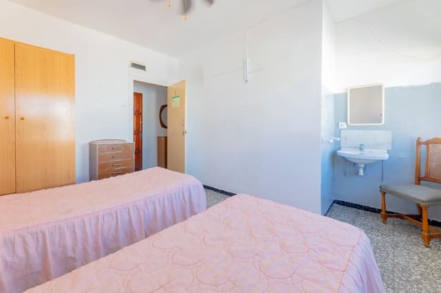 17 slaapkamer Gastenverblijf/B&B te koop in Vinaròs - € 600.000 (Ref: 9773351)