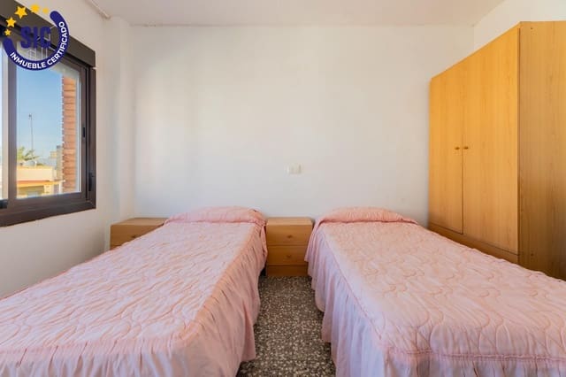 Pensión/Hostal de 17 habitaciones en Vinaròs en venta - 500.000 € (Ref: 9773351)