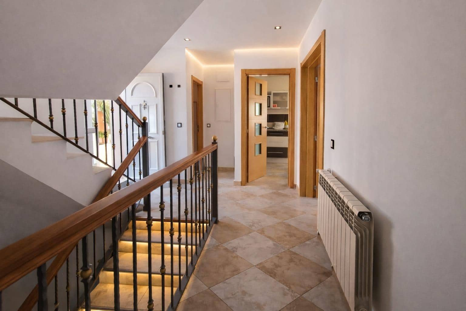 4 bedroom Villa for sale in Calpe / Calp with pool garage - € 750,000 (Ref: 9788577)