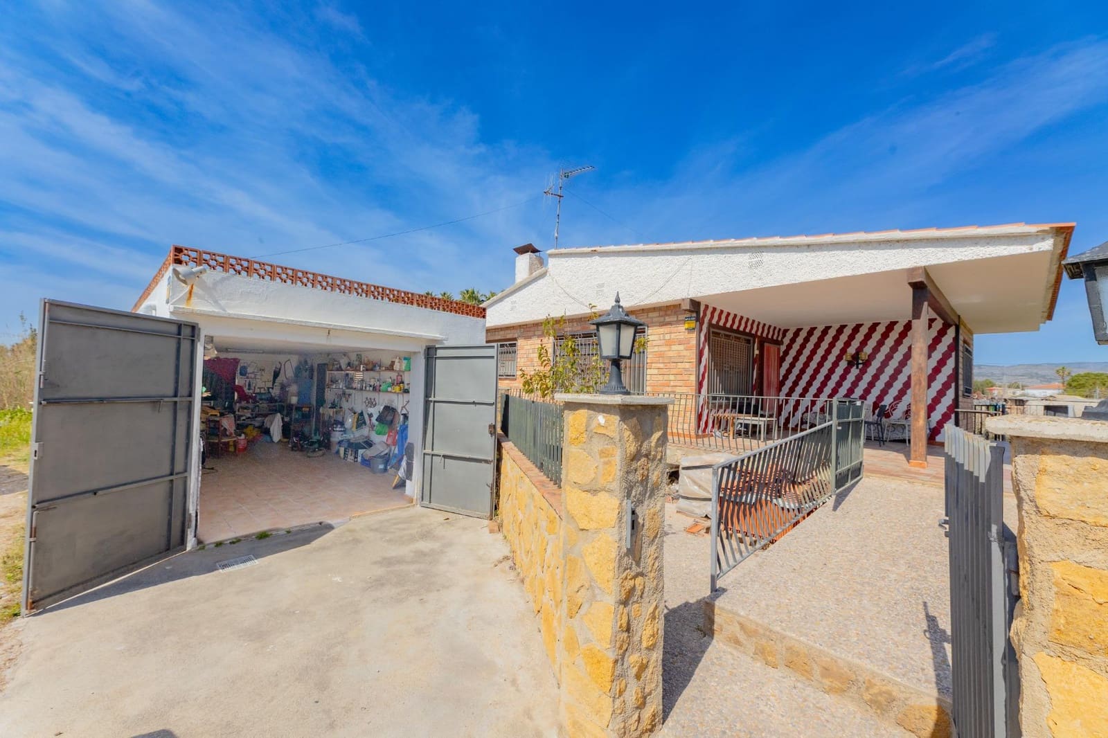 3 sovrum Villa till salu i Castello de la Plana med garage - 160 000 € (Ref: 9791275)