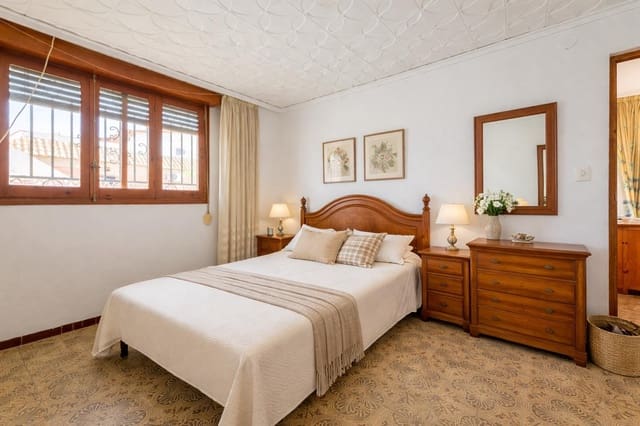 3 sypialnia Willa na sprzedaż w Norte, Castelló de la Plana z garażem - 160 000 € (Ref: 9791275)