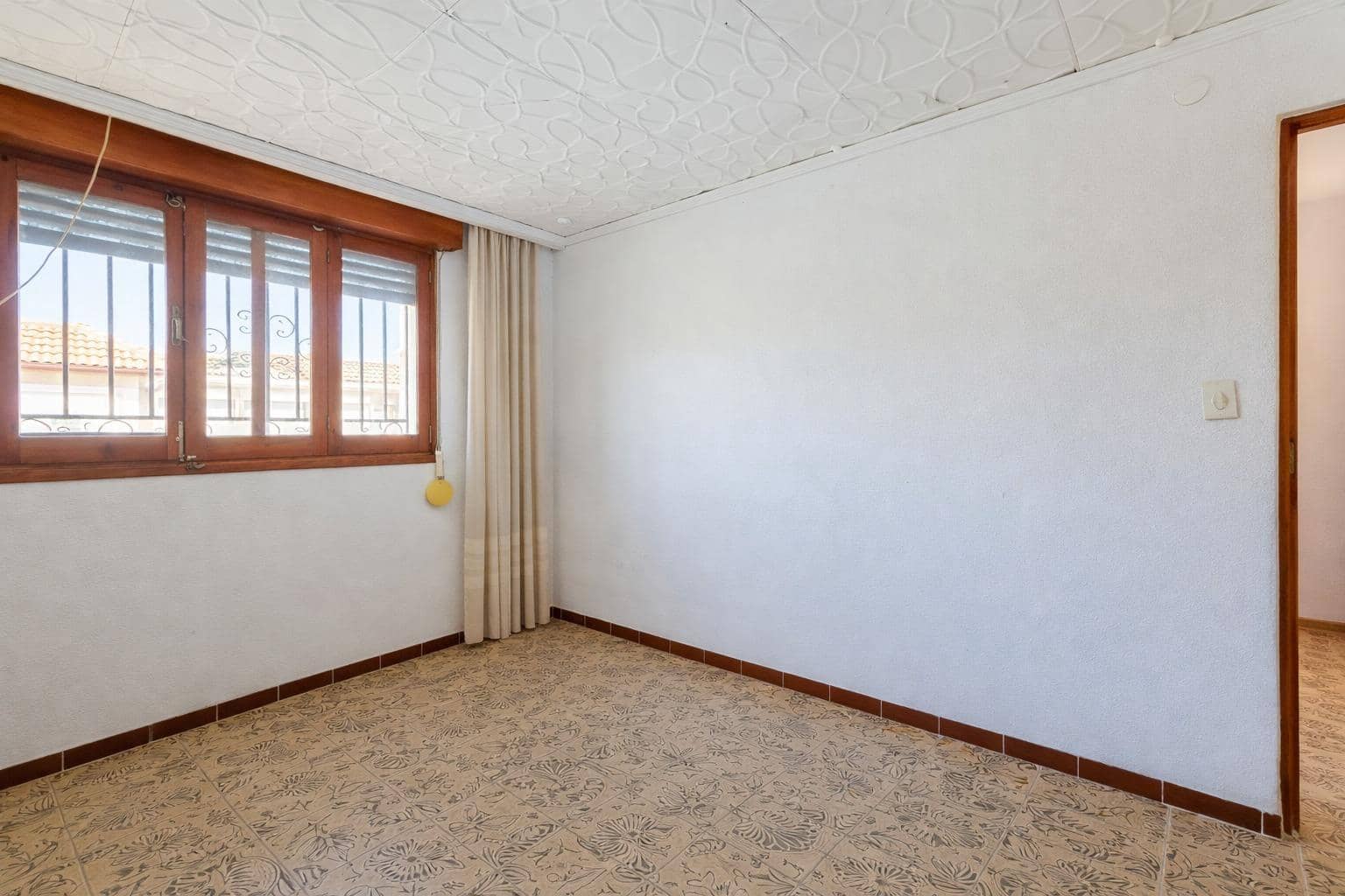 3 sovrum Villa till salu i Castello de la Plana med garage - 160 000 € (Ref: 9791275)