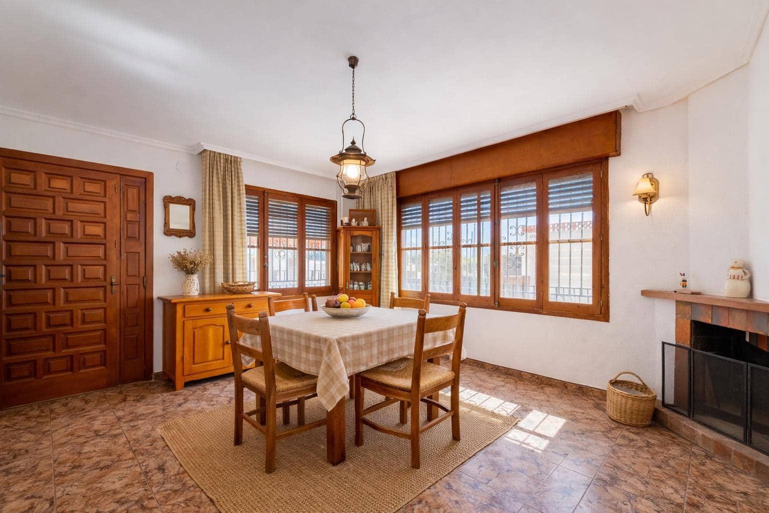 3 sovrum Villa till salu i Castello de la Plana med garage - 160 000 € (Ref: 9791275)