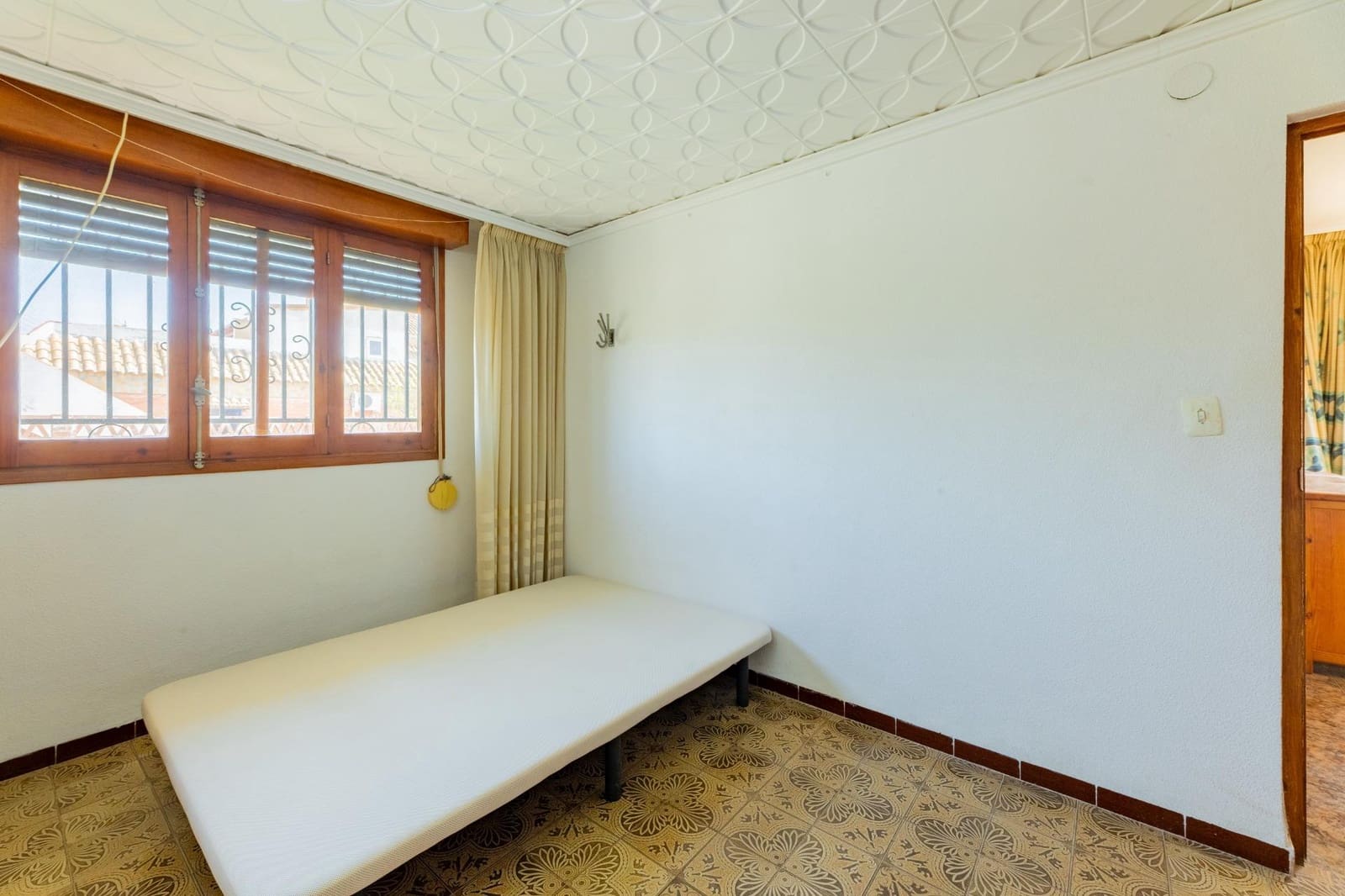 3 sovrum Villa till salu i Castello de la Plana med garage - 160 000 € (Ref: 9791275)