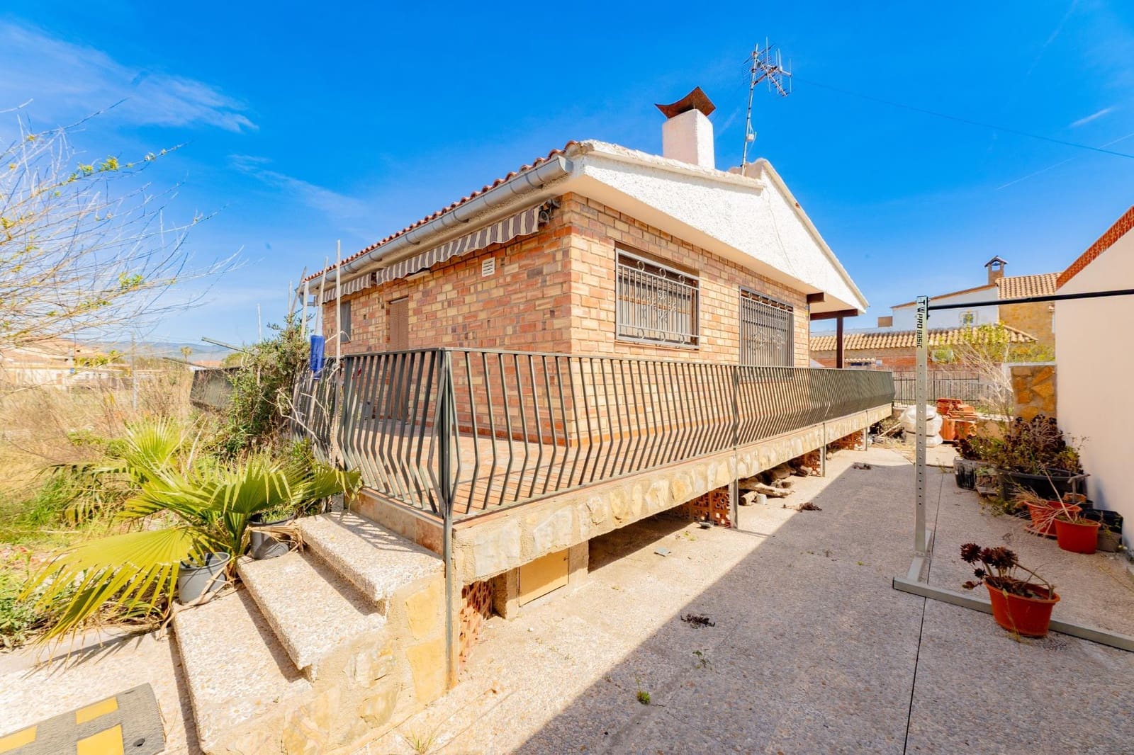 3 sovrum Villa till salu i Castello de la Plana med garage - 160 000 € (Ref: 9791275)