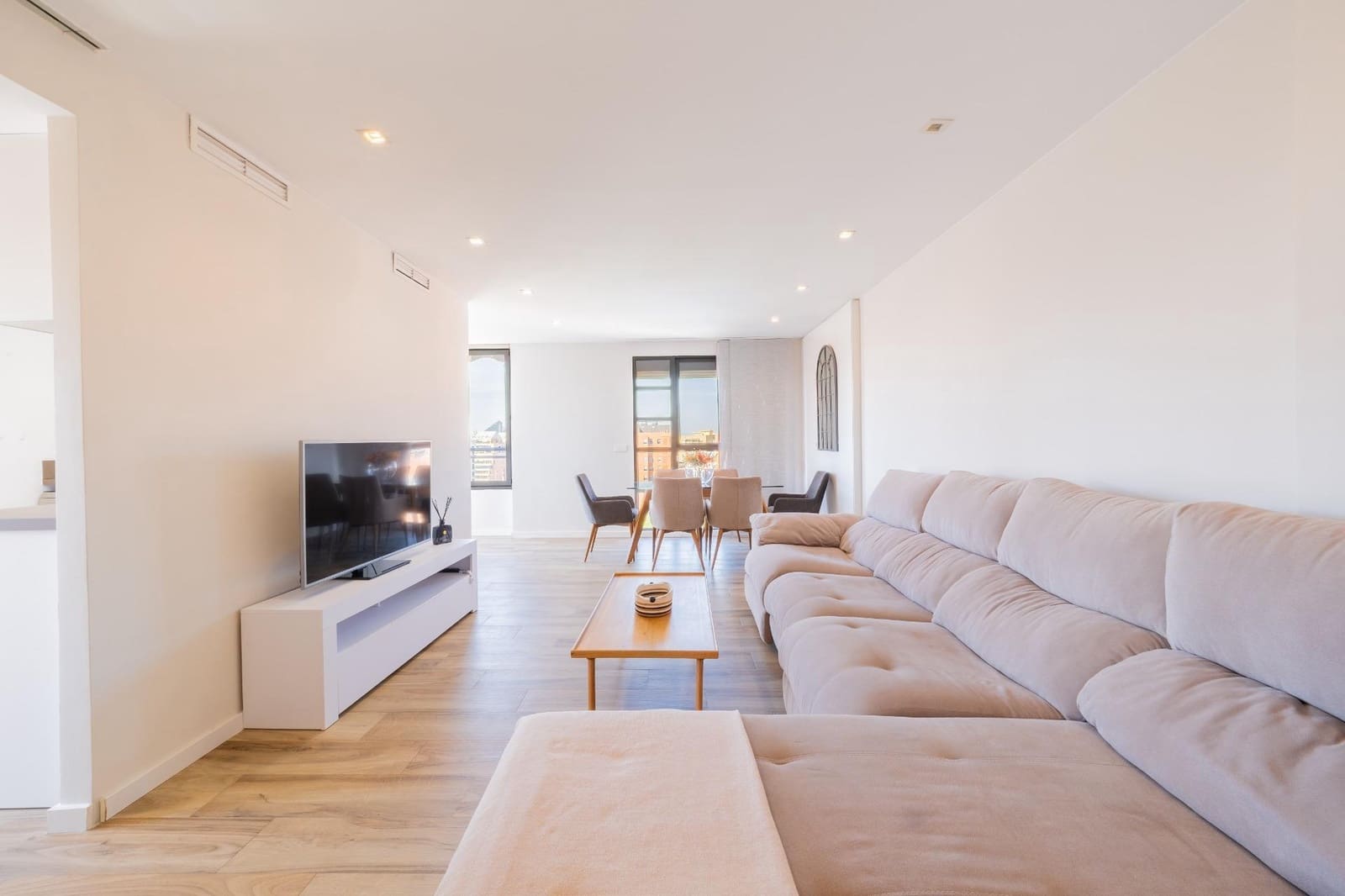 3 soverom Leilighet til salgs i Valencia by med svømmebasseng garasje - € 720 000 (Ref: 9794911)