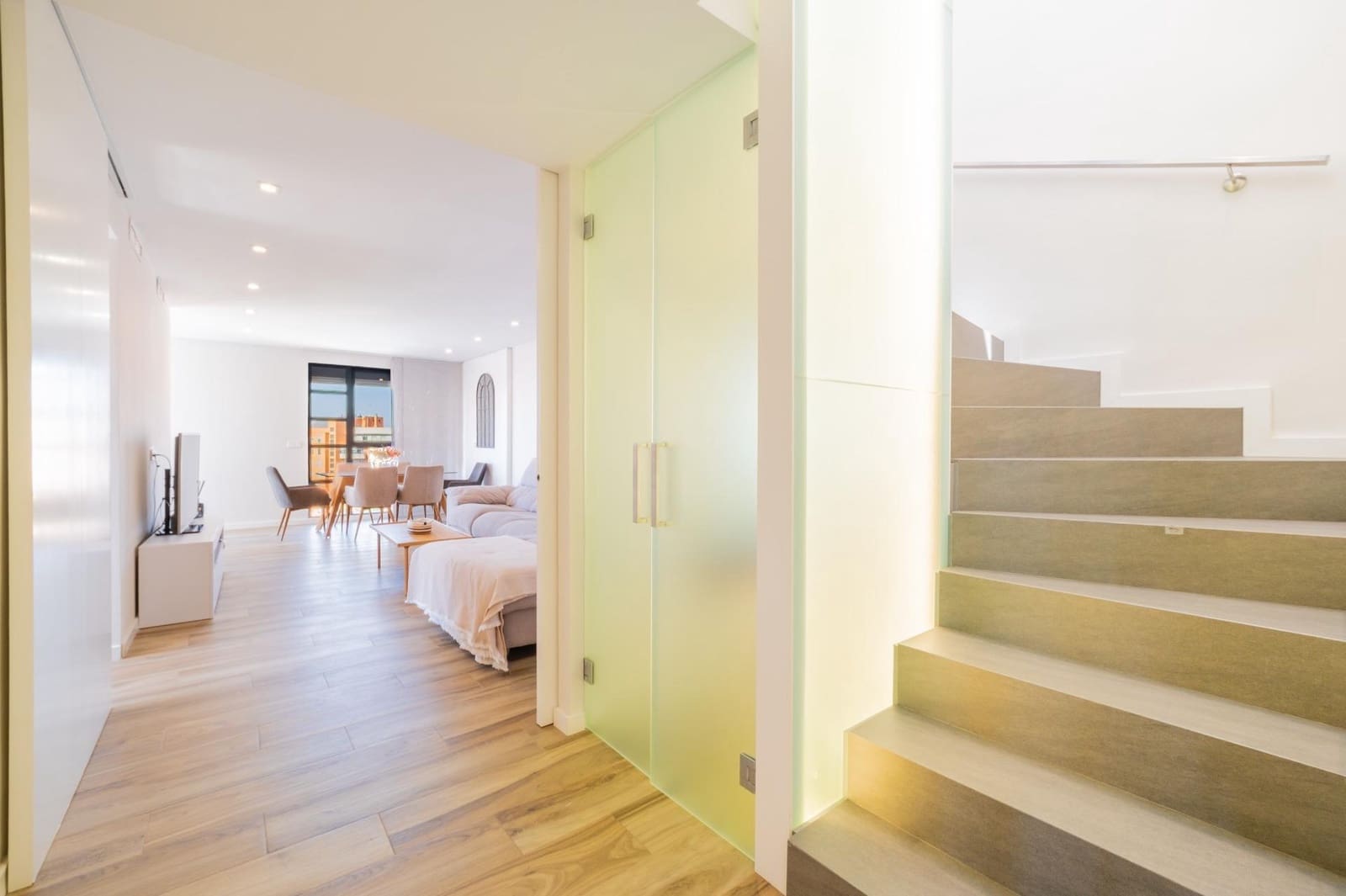 3 soverom Leilighet til salgs i Valencia by med svømmebasseng garasje - € 720 000 (Ref: 9794911)