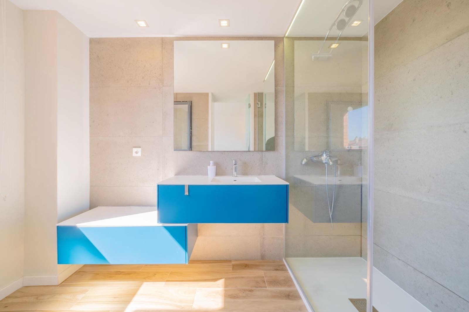 3 soverom Leilighet til salgs i Valencia by med svømmebasseng garasje - € 720 000 (Ref: 9794911)