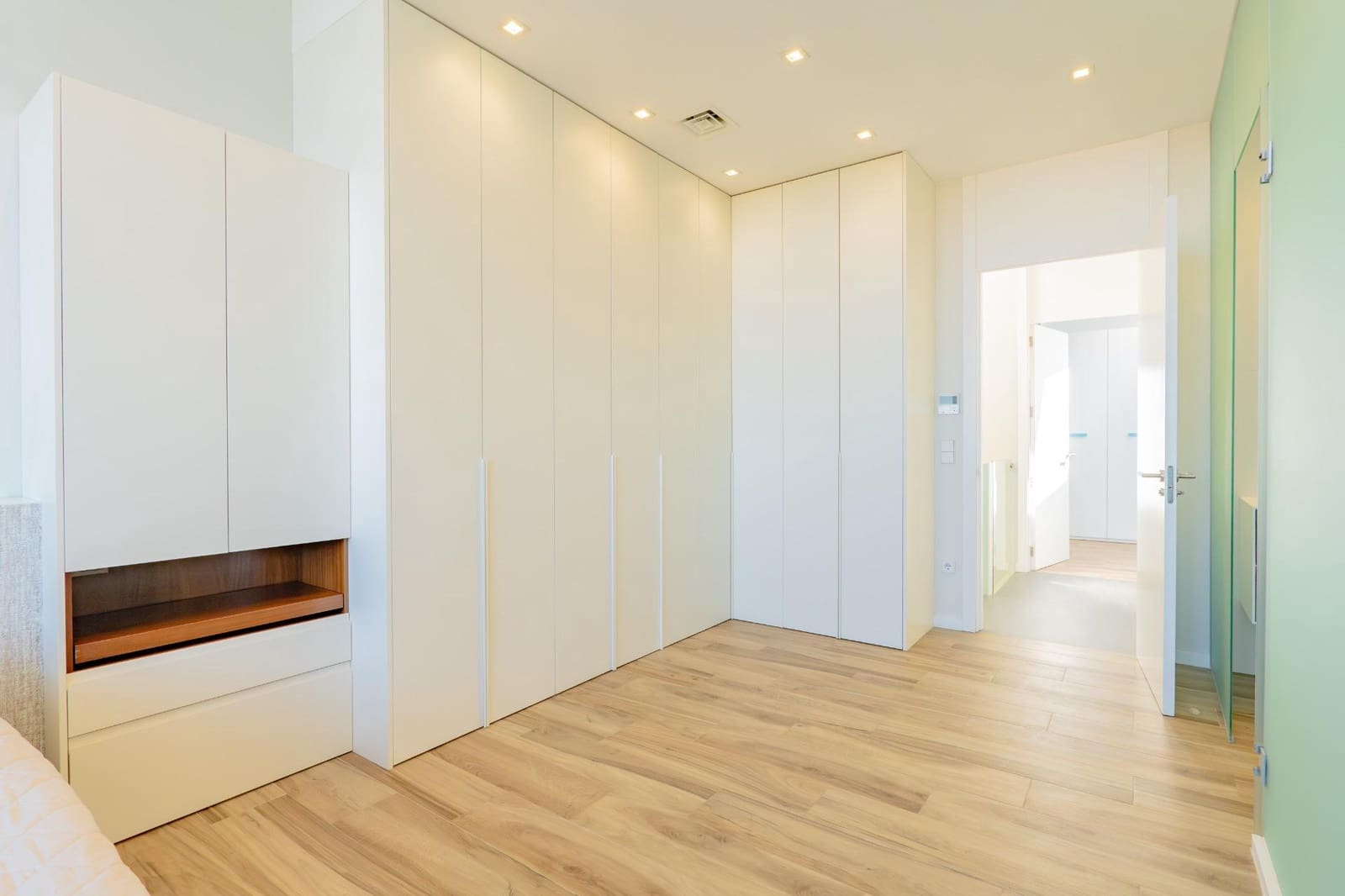 3 soverom Leilighet til salgs i Valencia by med svømmebasseng garasje - € 720 000 (Ref: 9794911)