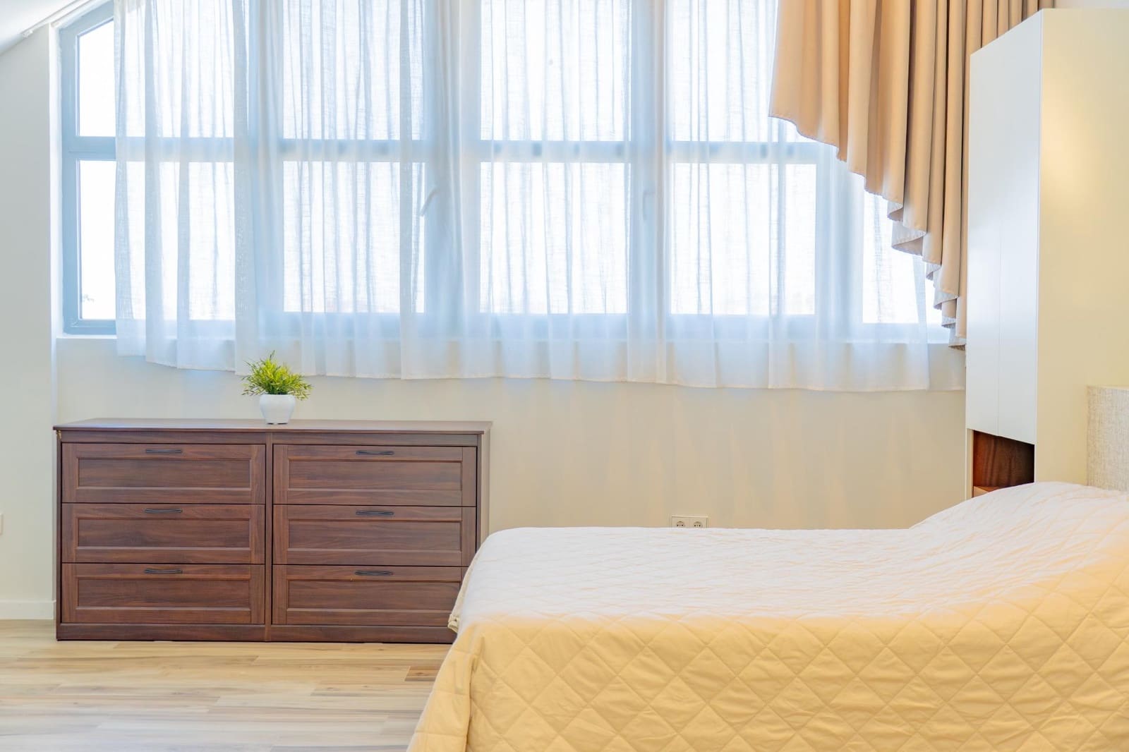 3 soverom Leilighet til salgs i Valencia by med svømmebasseng garasje - € 720 000 (Ref: 9794911)