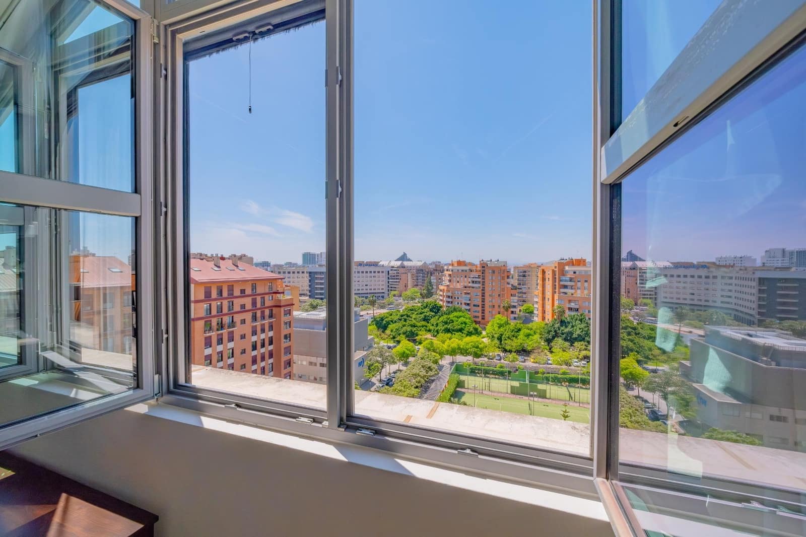 3 soverom Leilighet til salgs i Valencia by med svømmebasseng garasje - € 720 000 (Ref: 9794911)