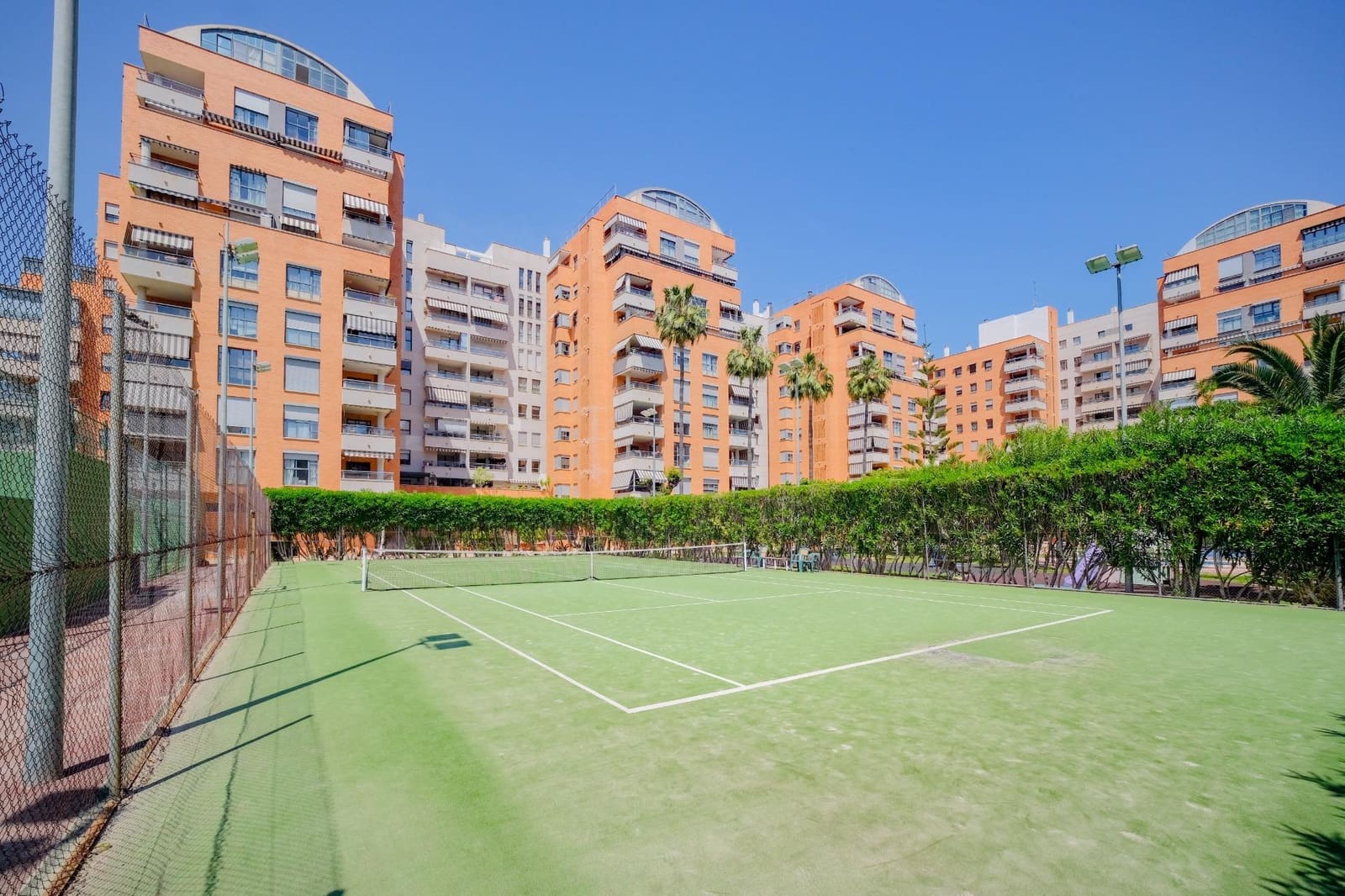 3 sovrum Lägenhet till salu i Valencia stad med pool garage - 699 000 € (Ref: 9794911)