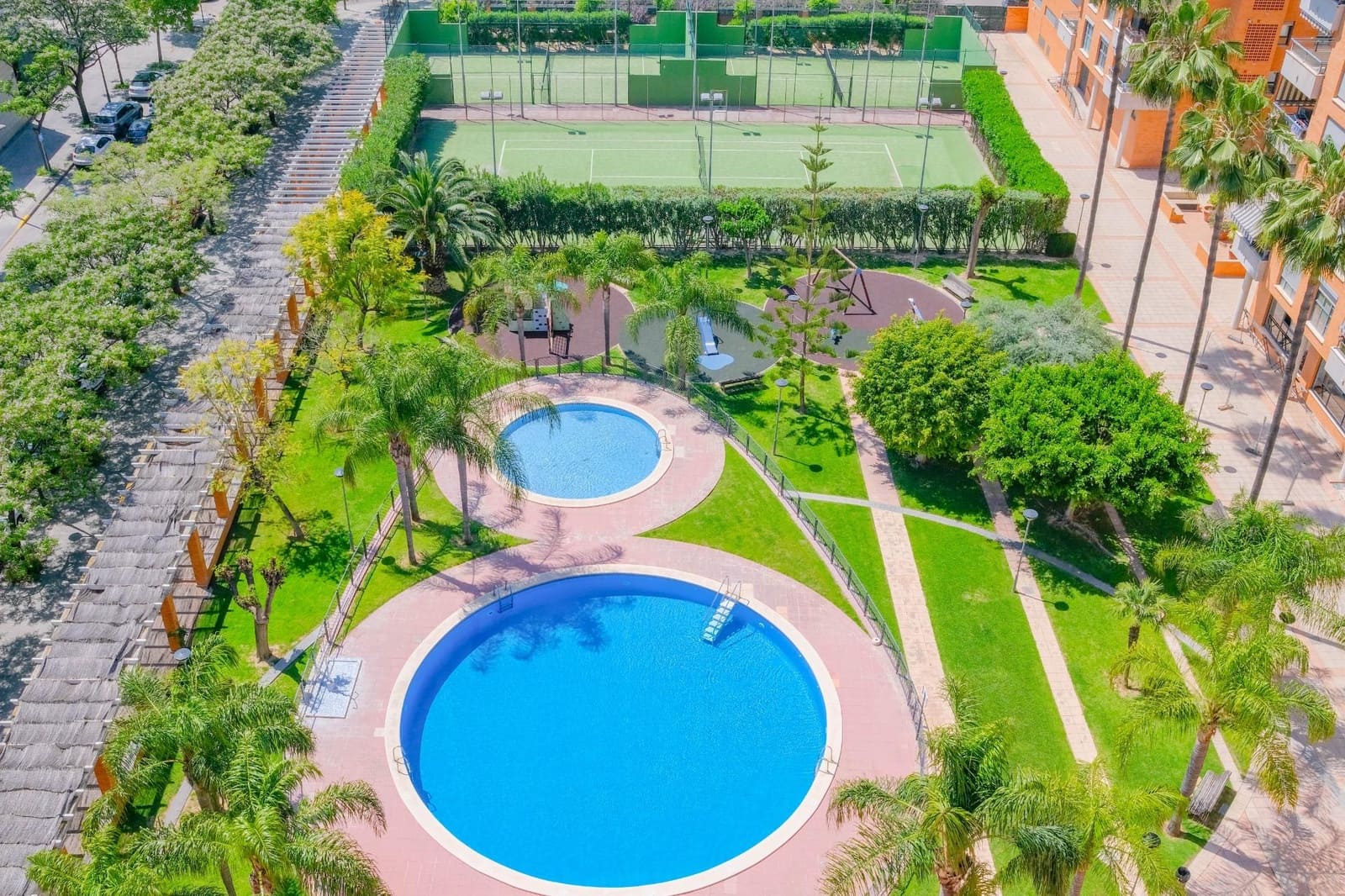 3 sovrum Lägenhet till salu i Valencia stad med pool garage - 699 000 € (Ref: 9794911)
