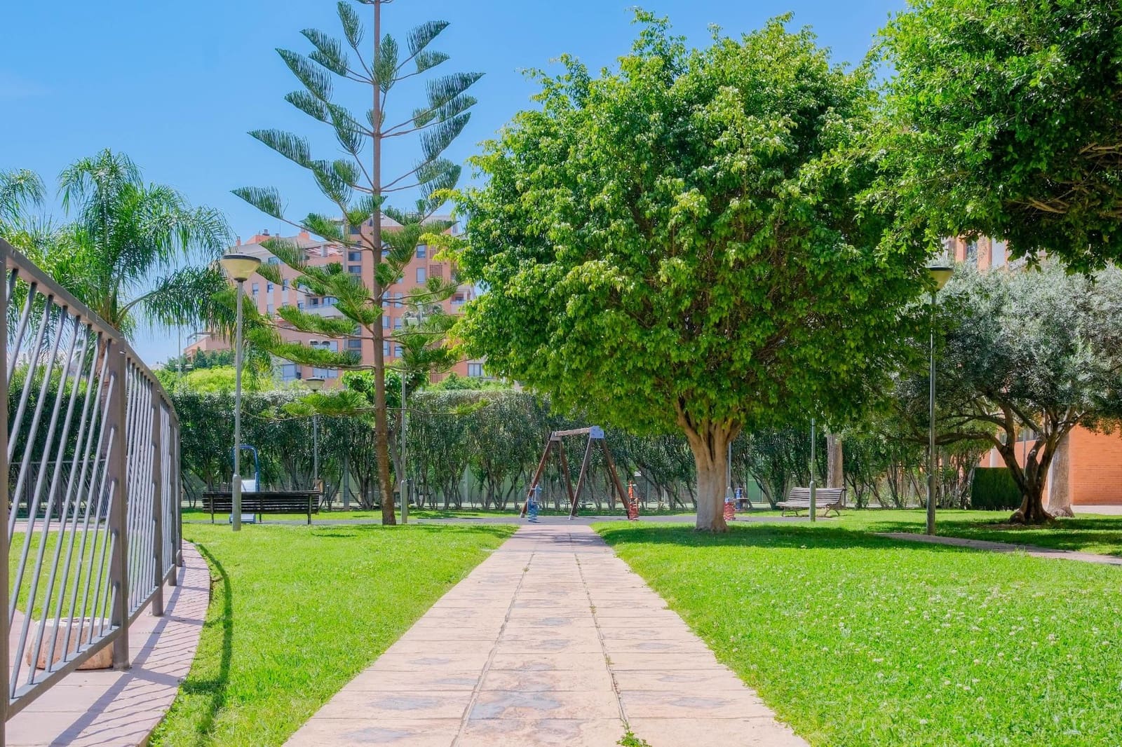 3 sovrum Lägenhet till salu i Valencia stad med pool garage - 699 000 € (Ref: 9794911)