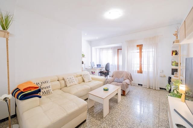 4 sovrum Lägenhet till salu i Castelló de la Plana - 149 000 € (Ref: 9804583)