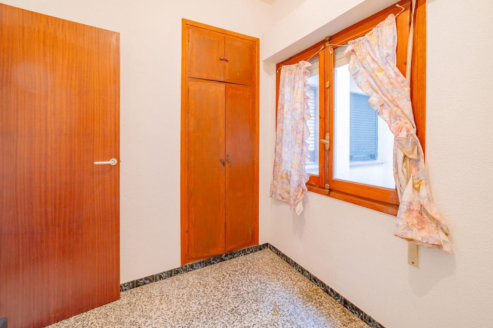 4 sovrum Lägenhet till salu i Castello de la Plana - 149 000 € (Ref: 9804583)