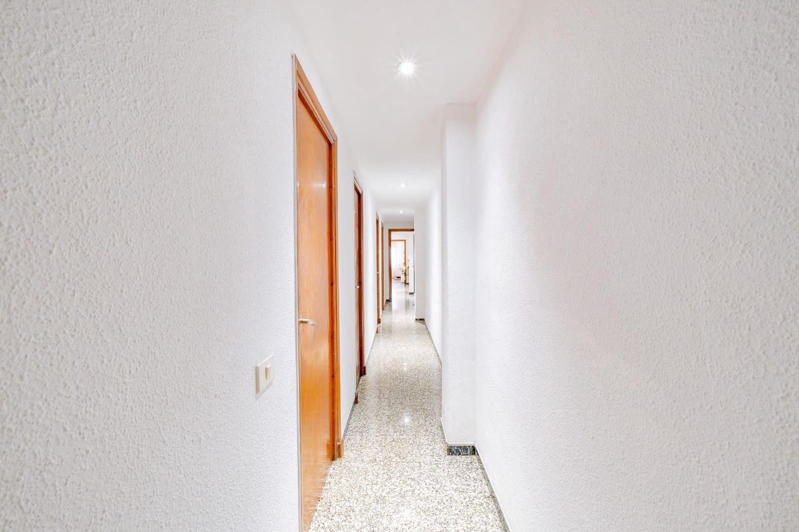 4 sovrum Lägenhet till salu i Castello de la Plana - 149 000 € (Ref: 9804583)