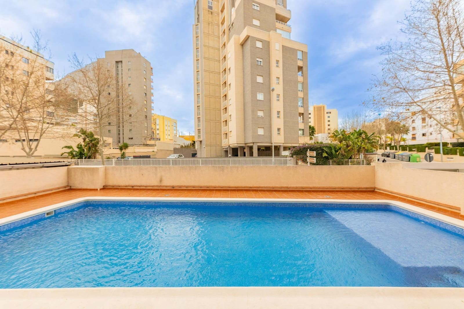 1 soveværelse Lejlighed til leje i Calpe / Calp med swimmingpool garage - € 1.190 (Ref: 9816052)