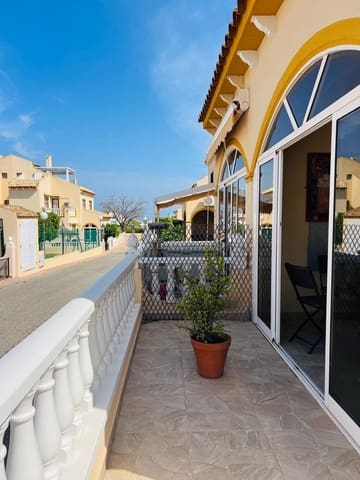 2 camera da letto Villetta a Schiera in vendita in Orihuela con piscina - 195.000 € (Rif: 9818118)
