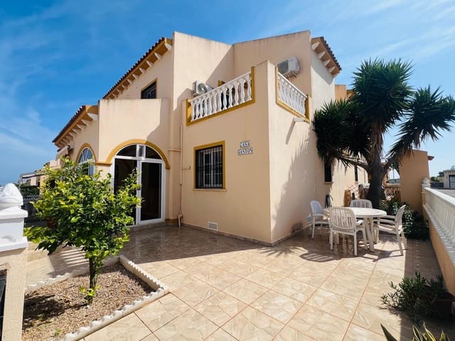 2 camera da letto Villetta a Schiera in vendita in Orihuela con piscina - 195.000 € (Rif: 9818118)