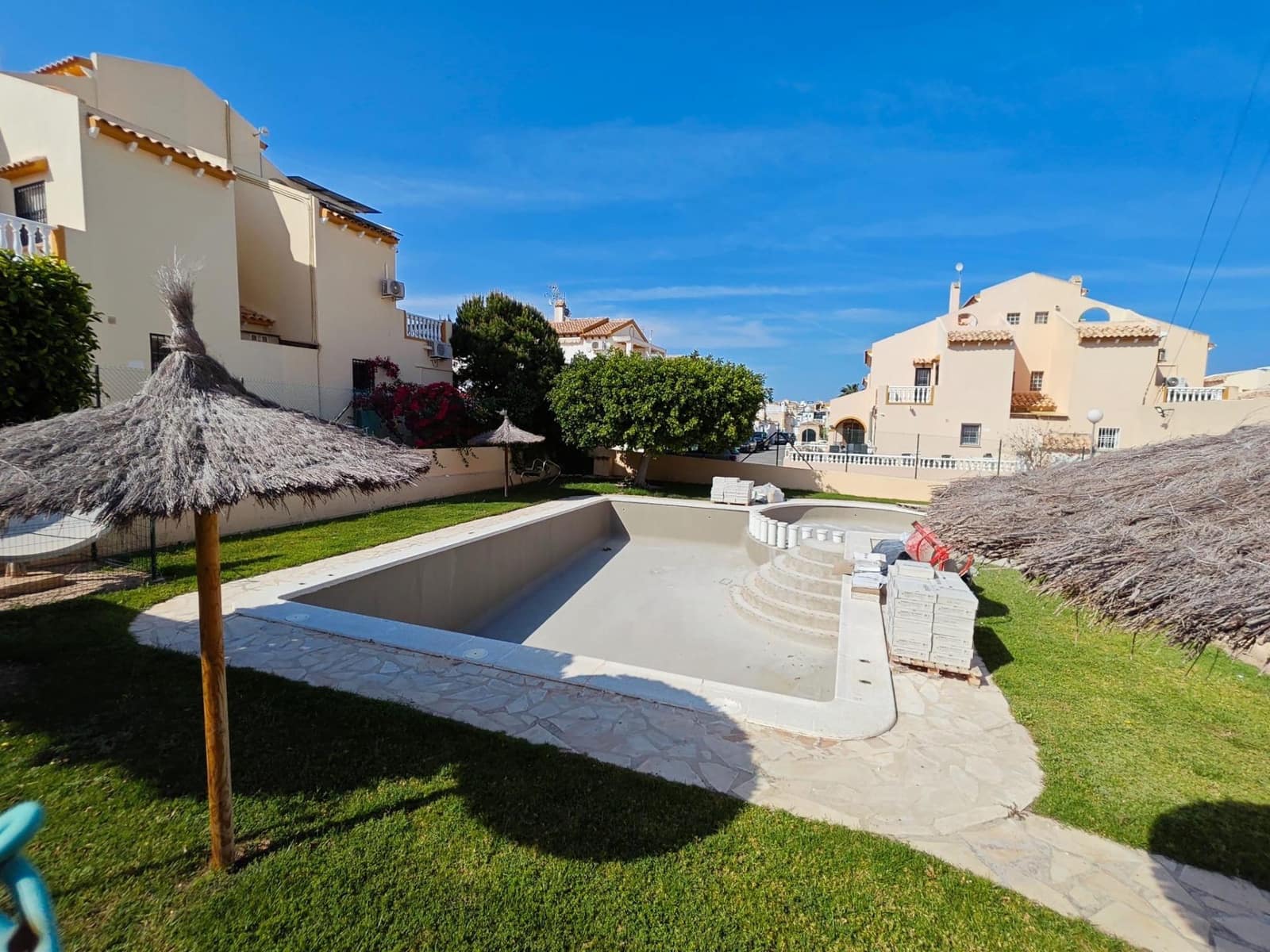 2 camera da letto Villetta a Schiera in vendita in Orihuela con piscina - 195.000 € (Rif: 9818118)