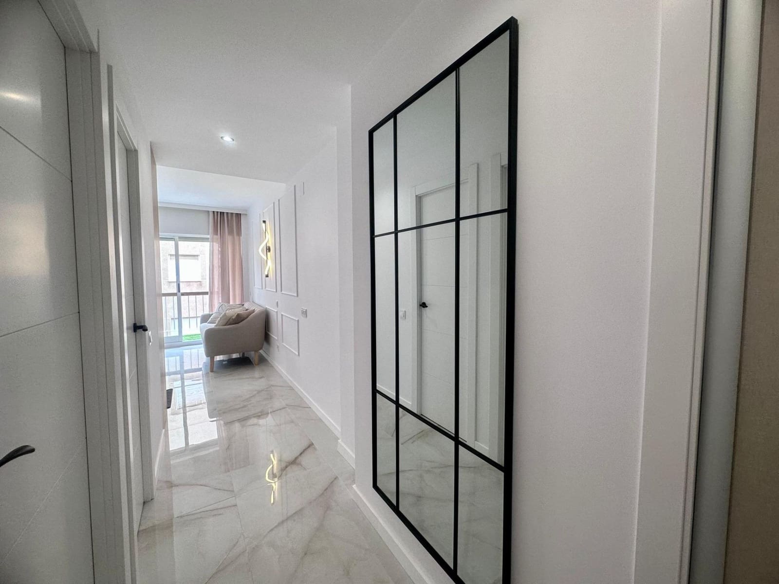 1 quarto Apartamento para venda em Torrevieja com piscina - 159 900 € (Ref: 9825600)