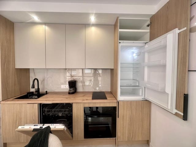 1 quarto Apartamento para venda em Torrevieja com piscina - 159 900 € (Ref: 9825600)
