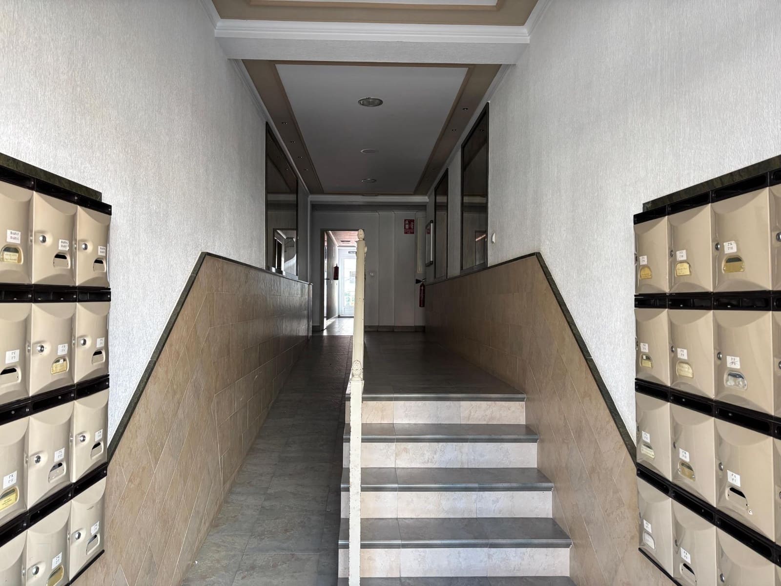 Apartamento de 2 habitaciones en Torrevieja en venta con piscina - 159.000 € (Ref: 9829401)