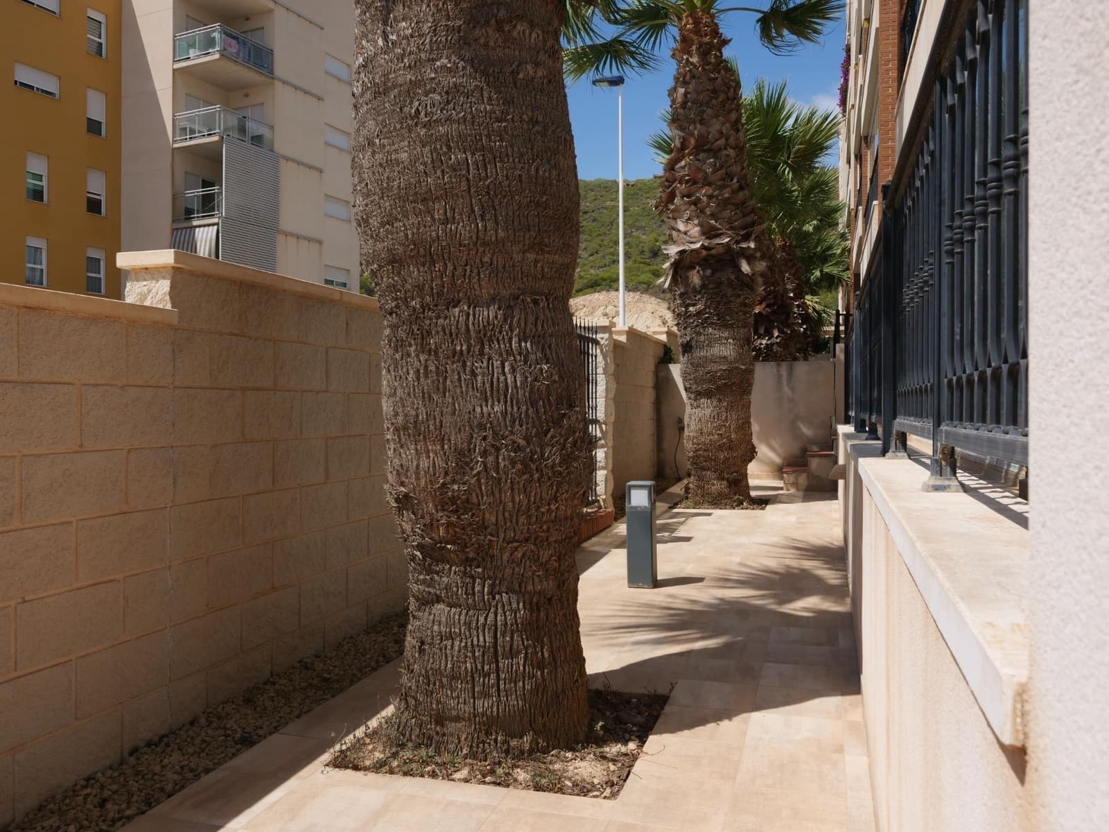 2 chambre Appartement à vendre à Guardamar del Segura avec piscine garage - 310 000 € (Ref: 9831762)