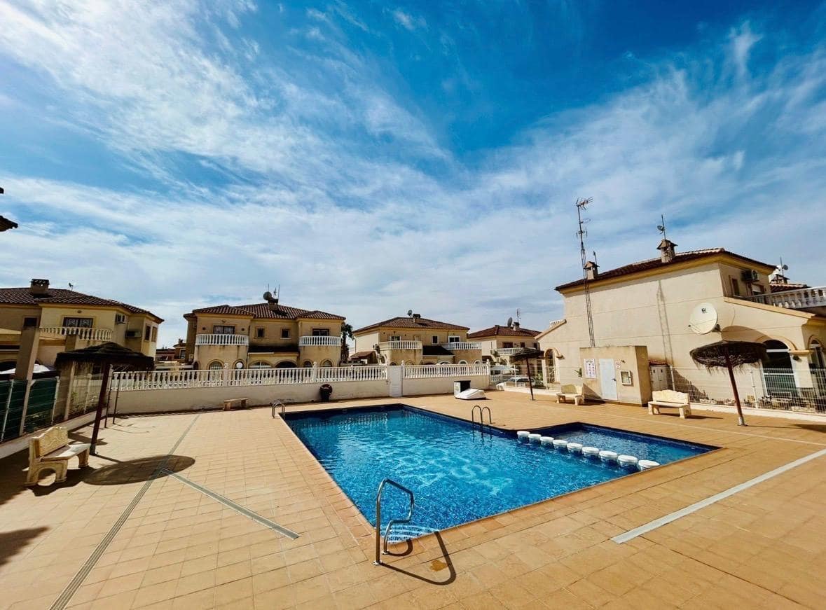 3 bedroom Terraced Villa for sale in Aguas Nuevas with pool garage - € 185,000 (Ref: 9839618)