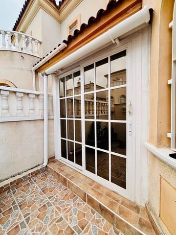 3 soveværelse Rækkehus til salg i Aguas Nuevas, Torrevieja med swimmingpool garage - € 185.000 (Ref: 9839618)