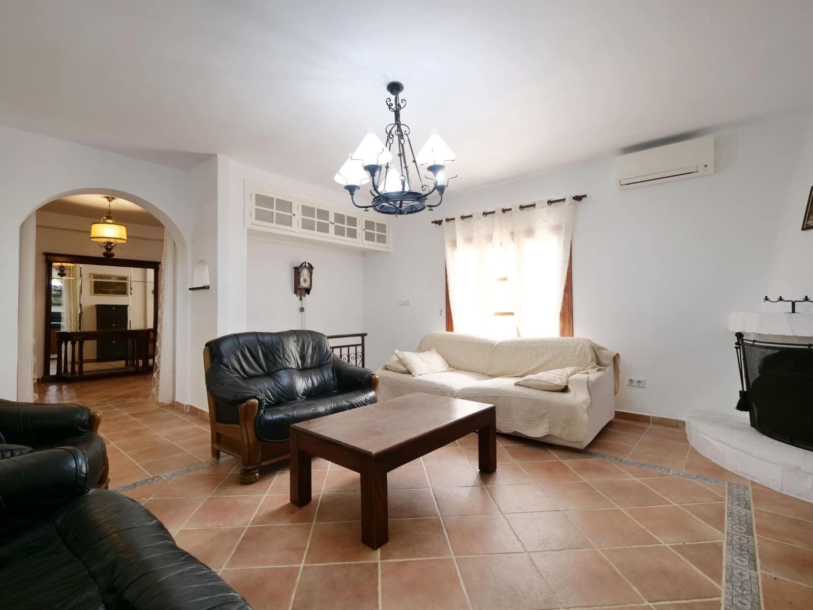 6 Zimmer Villa zu verkaufen in Los Balcones mit Pool Garage - 499.000 € (Ref: 9846657)