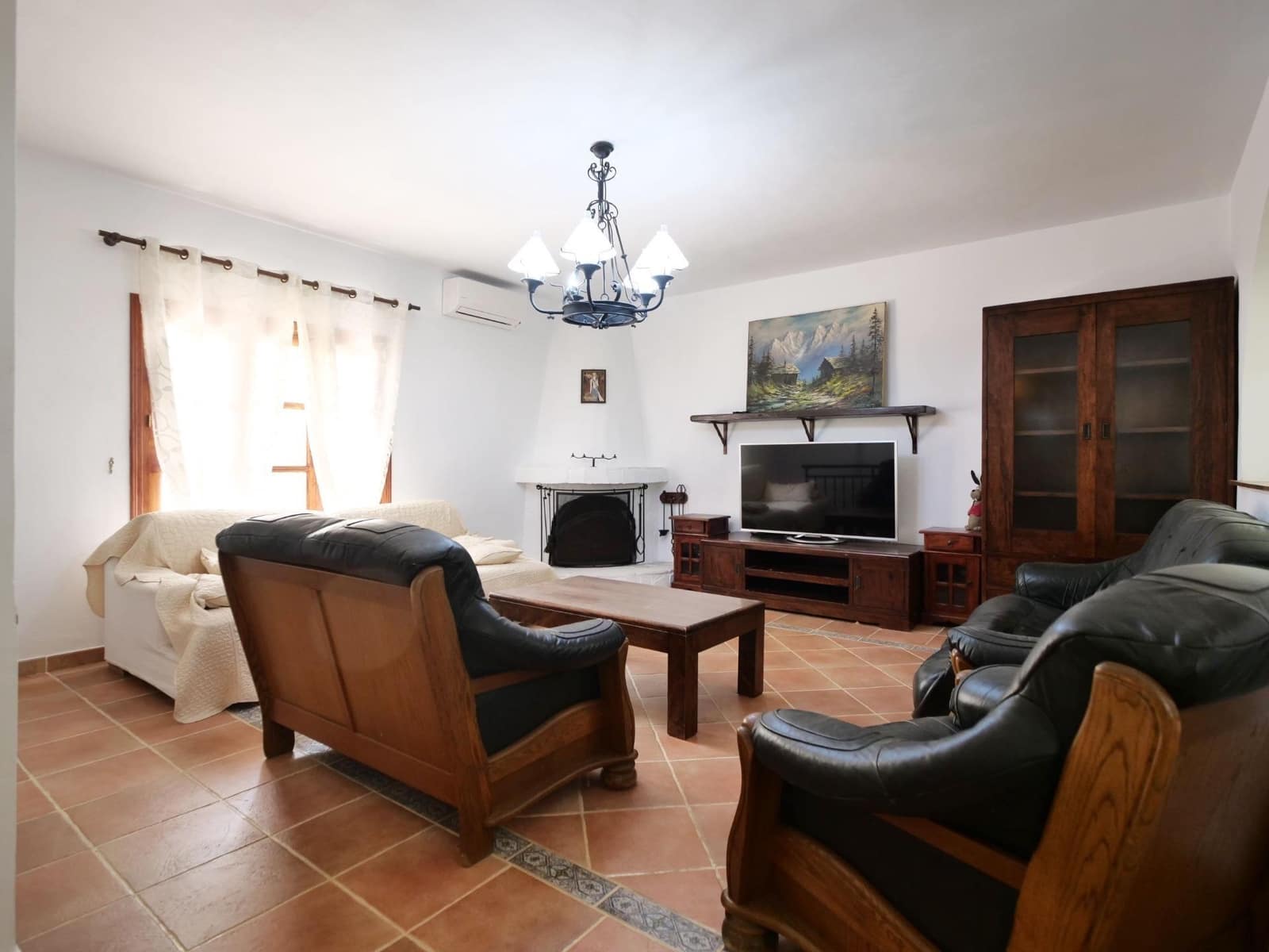 6 Zimmer Villa zu verkaufen in Los Balcones mit Pool Garage - 499.000 € (Ref: 9846657)