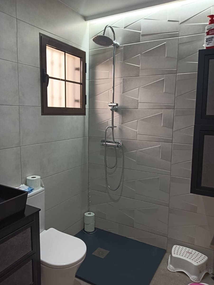 Adosado de 4 habitaciones en Aguas Nuevas en venta con piscina - 319.990 € (Ref: 9846658)