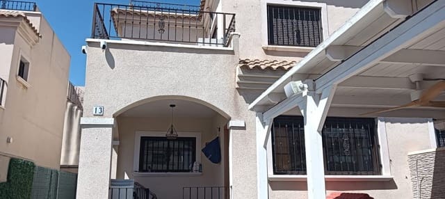 Adosado de 4 habitaciones en Aguas Nuevas, Torrevieja en venta con piscina - 319.990 € (Ref: 9846658)